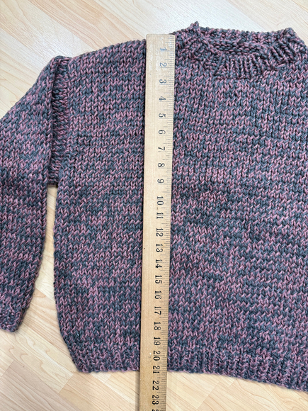 Handmade Sweater Grey/Pink - Picture 5 of 6